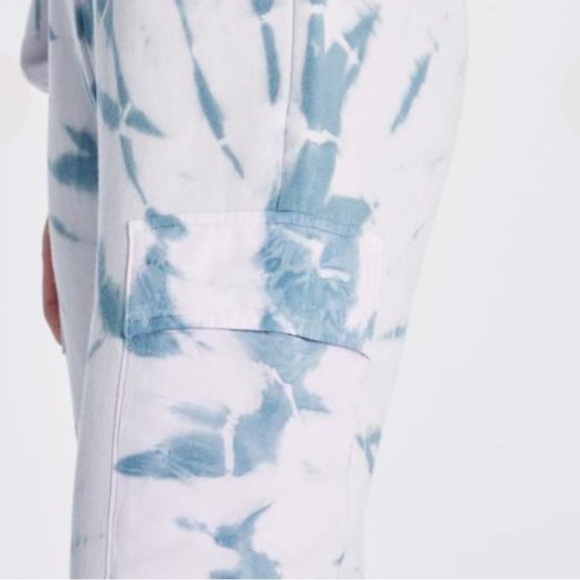 NWT Wildfox Nikki Cargo Sweatpants in Muse Spiral Tie Dye - Picture 2 of 5